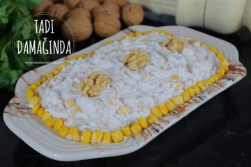 Yoğurtlu Tavuk Salatası (Yalancı Çerkez Tavuğu)