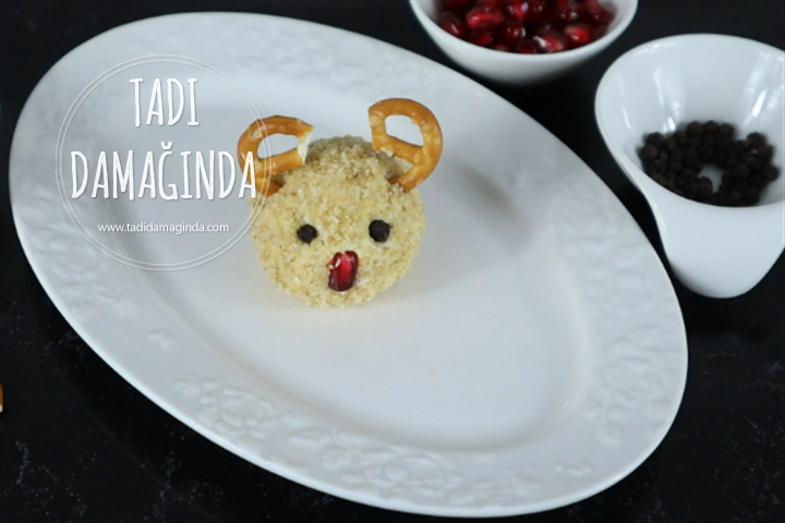 Yılbaşına Özel Ren Geyiği Şeklinde Peynir Topları