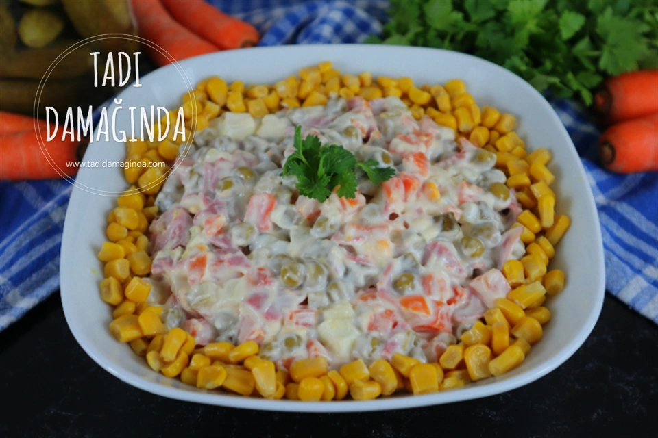 Rus Salatası (Olivier Salad)