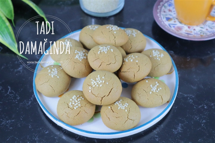 Az Malzemeli Tahinli Enfes Kurabiye (Glütensiz Rafine Şekersiz Vegan)