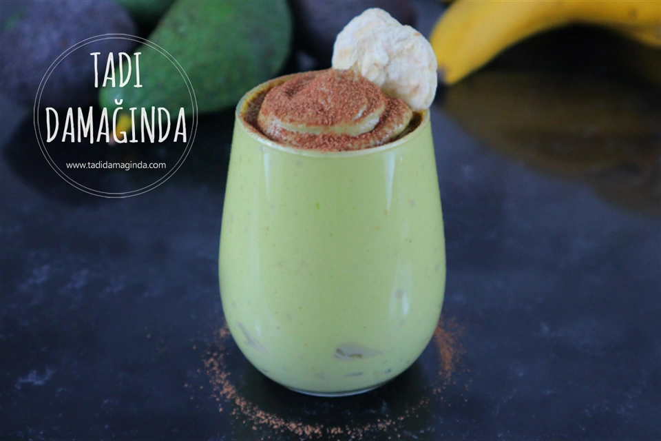 Pişmeyen Fıstık Ezmeli Avokado Puding (Glütensiz Şekersiz Vegan)