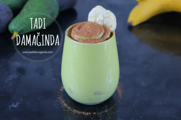 Pişmeyen Fıstık Ezmeli Avokado Puding (Glütensiz Şekersiz Vegan)