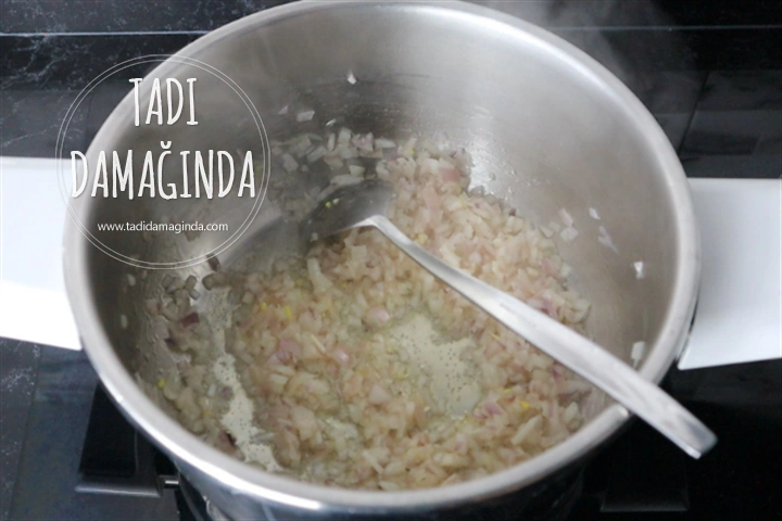 Glütensiz Ezogelin Çorbası