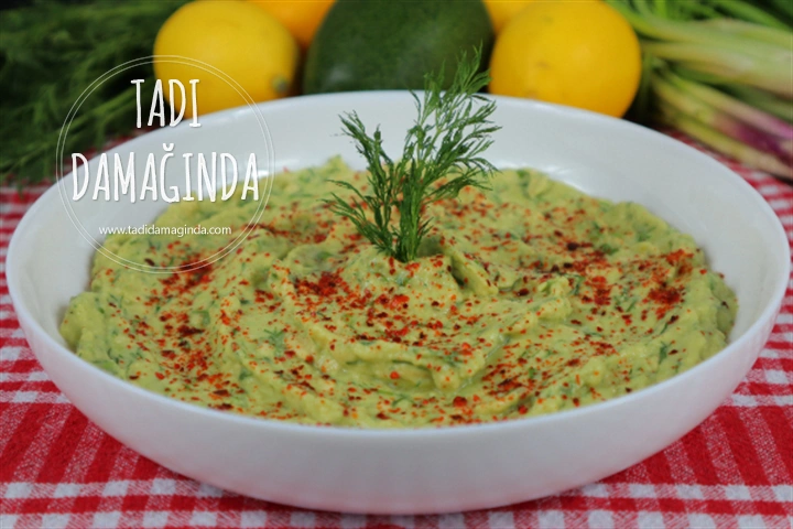 Soğanlı Dereotlu Avokado