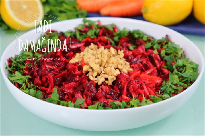 Ekşi Elmalı Havuçlu Pancar Salatası