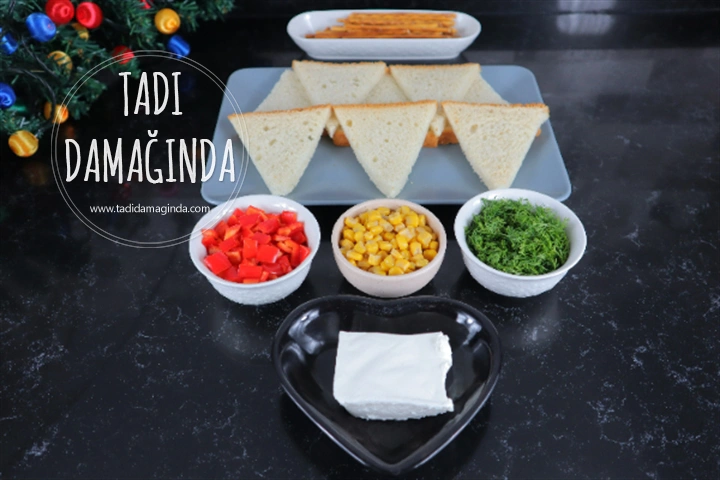 Çam Ağacı Şeklinde Labneli Ekmekler