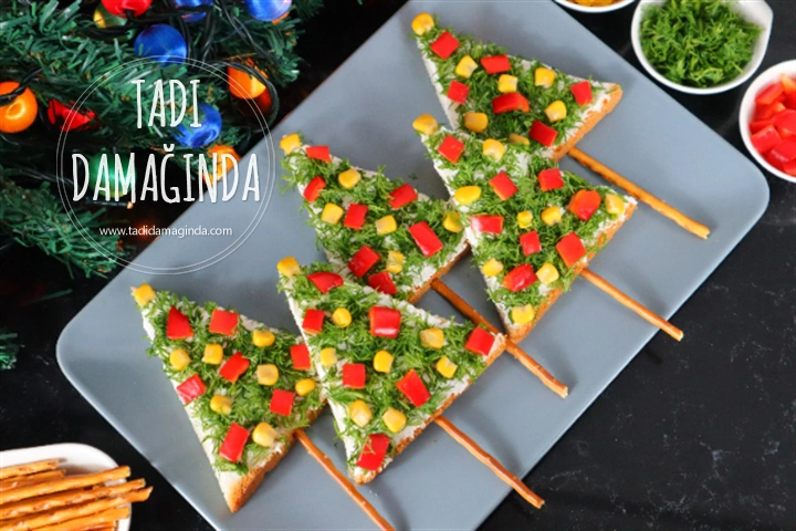 Çam Ağacı Şeklinde Labneli Ekmekler