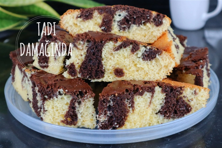 Büyük Borcamda 2 Renkli Kek