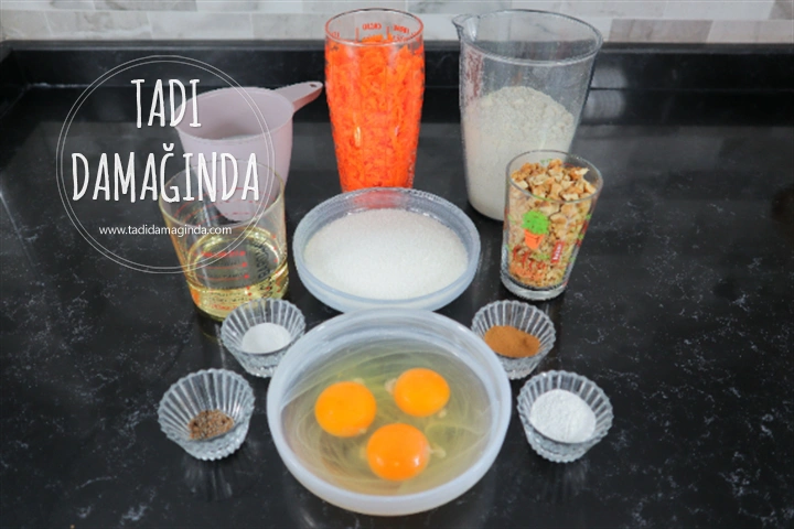 Kakuleli Havuçlu Kek