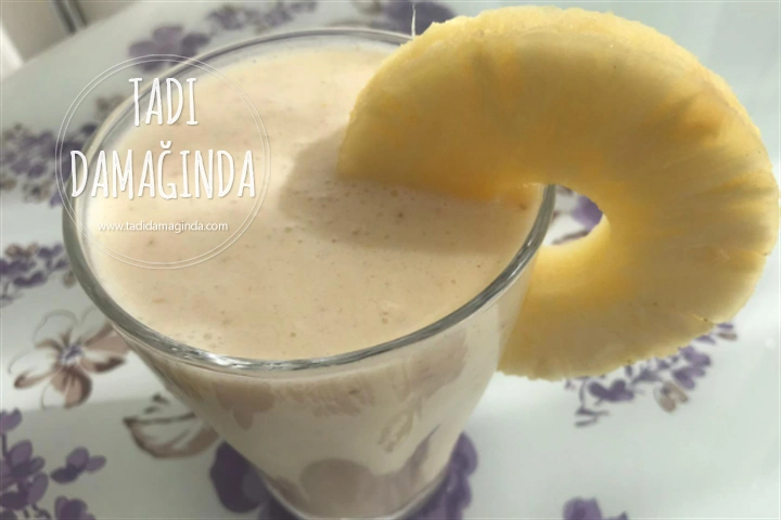 Ananaslı Muzlu Milkshake
