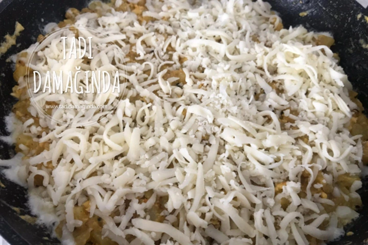 Patatesli Soğanlı Yumurta