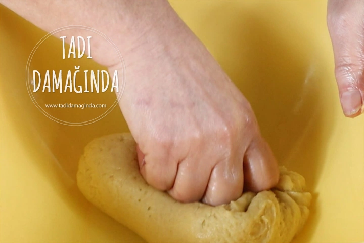 Tavada Pratik Mayasız Pizza