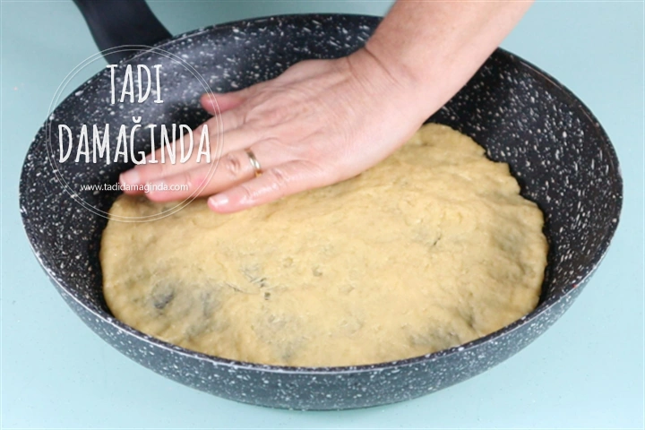 Tavada Pratik Mayasız Pizza