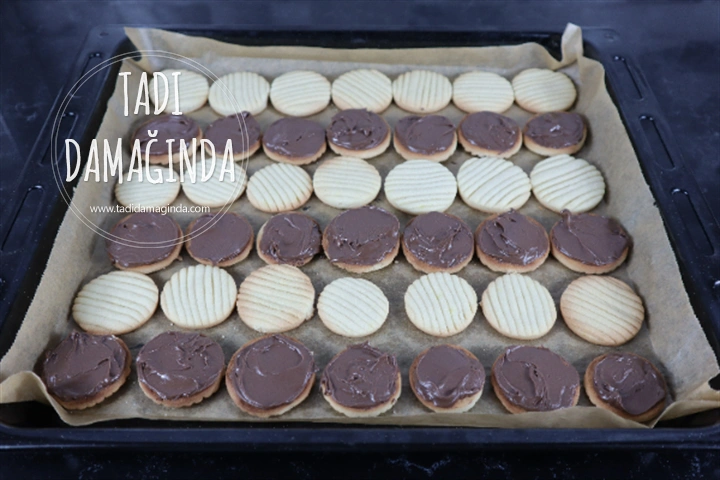 Kakaolu Fındık Kremalı Bisküvi