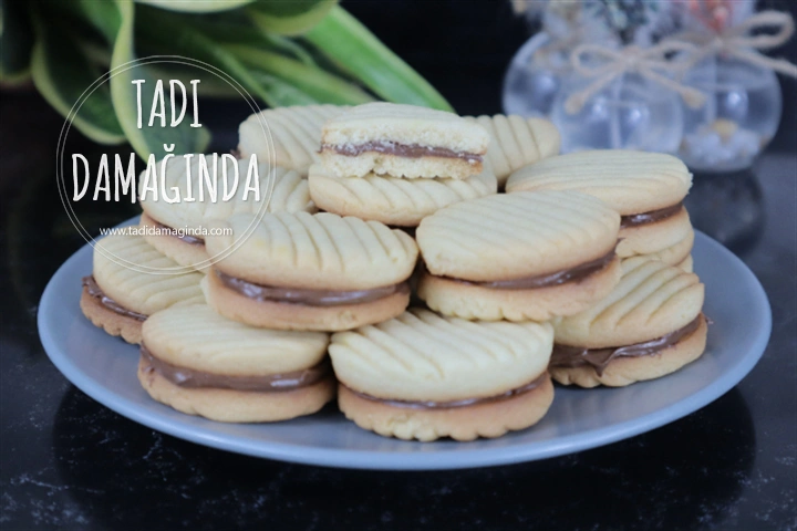 Kakaolu Fındık Kremalı Bisküvi