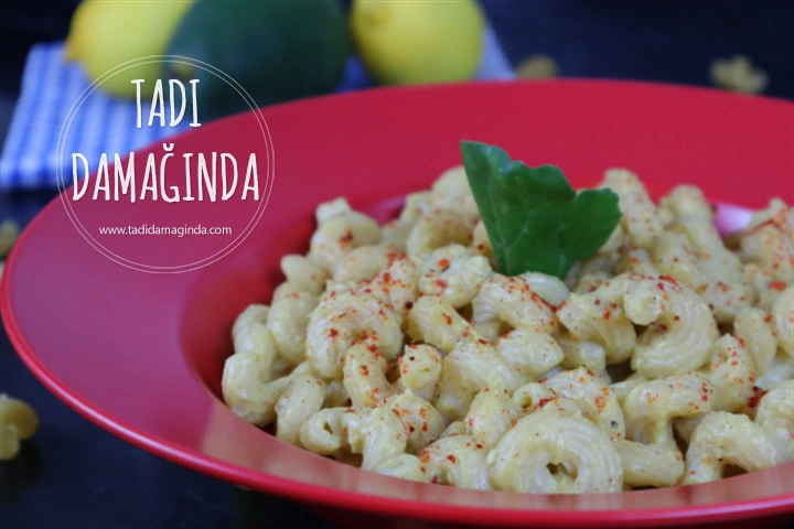 Avokado Soslu Makarna