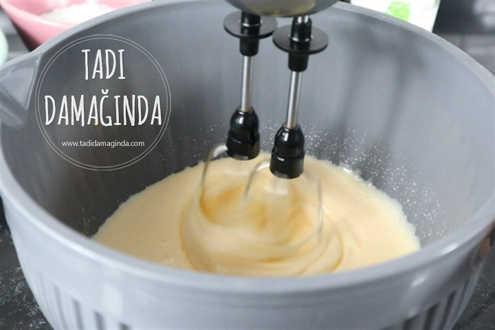 Çikolatalı ve Hindistan Cevizli Kek