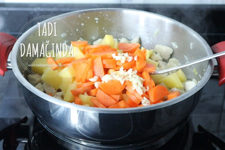 Tavuklu Brüksel Lahanası