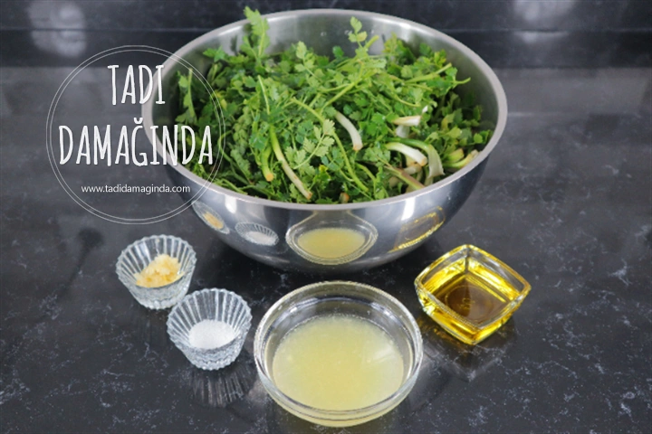 Kazayağı Otu Mezesi (Salatası)