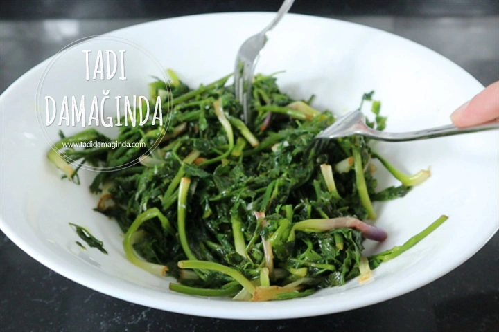 Kazayağı Otu Mezesi (Salatası)