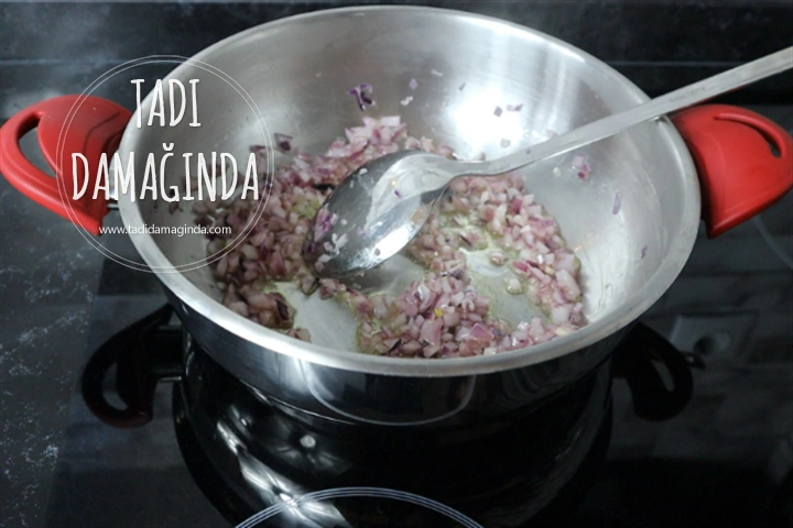 Kara Lahana Kavurması