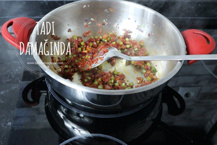 Kara Lahana Kavurması