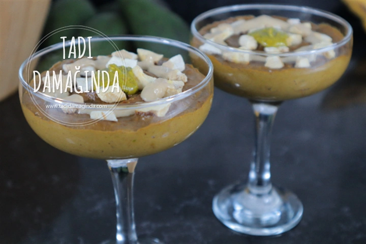 Kakaolu Antep Fıstığı Ezmeli Avokado Puding