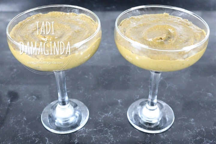 Kakaolu Antep Fıstığı Ezmeli Avokado Puding