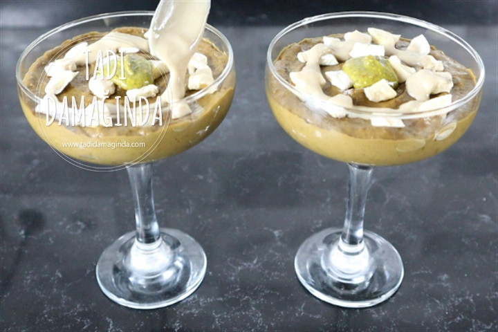 Kakaolu Antep Fıstığı Ezmeli Avokado Puding