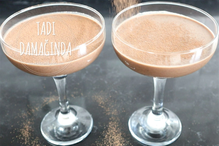 Laktozsuz Kazeinsiz Kakaolu Chia Puding