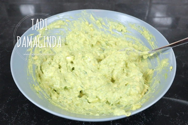 Peynirli Dereotlu Avokado