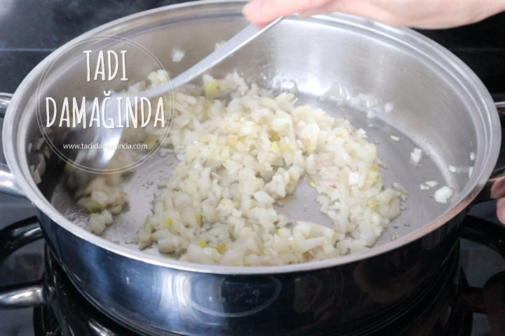 Kıymalı Sebzeli Pilav