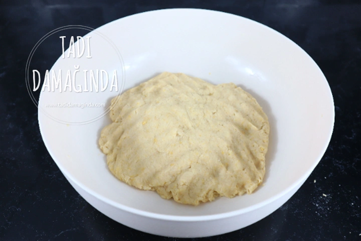 Susam Kaplı Tuzlu Çubuklar