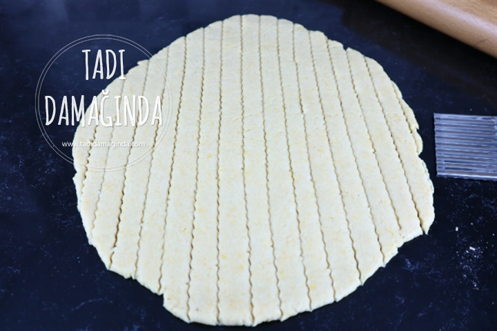 Susam Kaplı Tuzlu Çubuklar