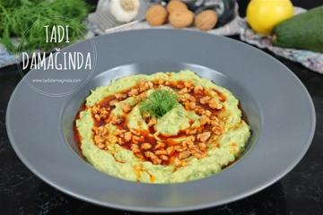 Kabaklı Yoğurtlu Avokado