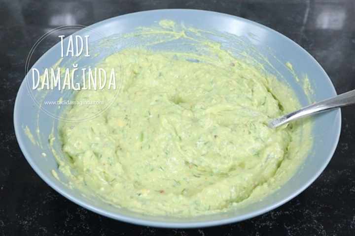 Kabaklı Yoğurtlu Avokado