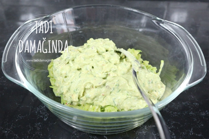 Kabaklı Yoğurtlu Avokado