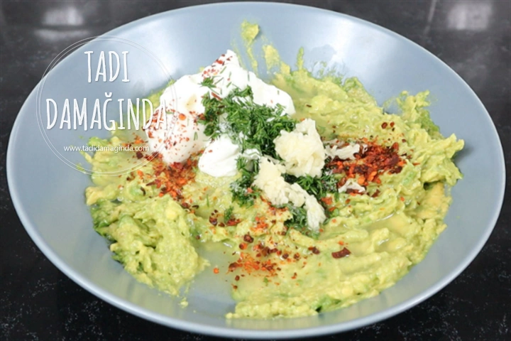 Kabaklı Yoğurtlu Avokado