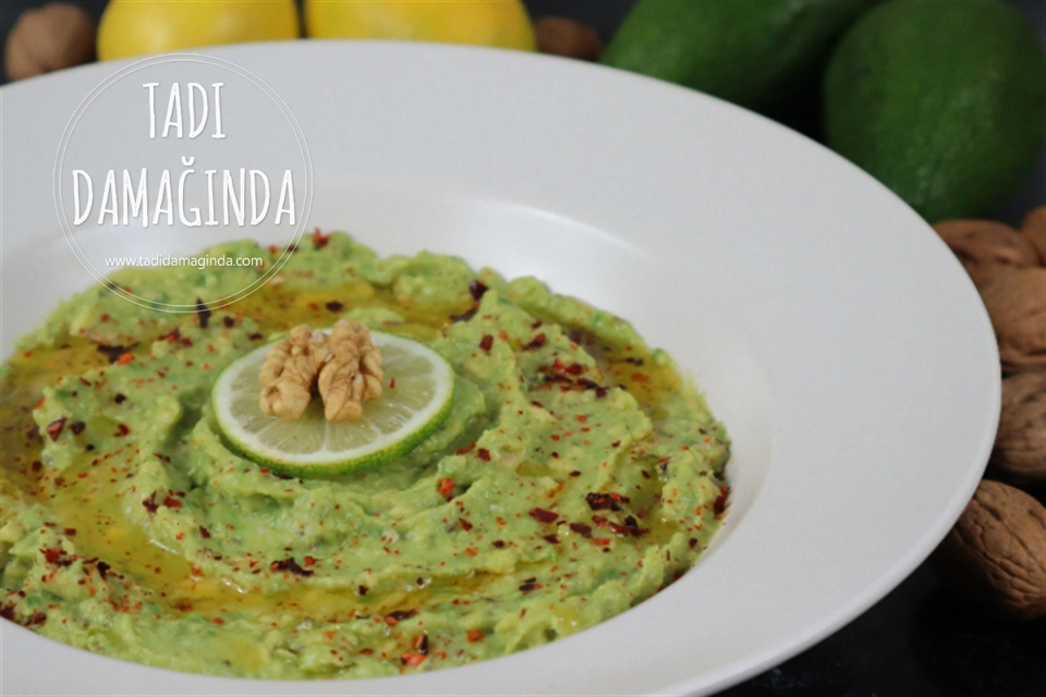 Kekikli Cevizli Avokado Ezmesi