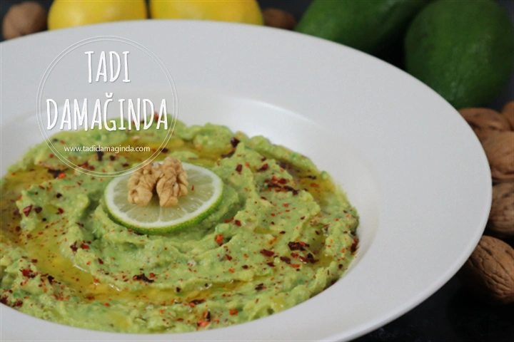 Kekikli Cevizli Avokado Ezmesi