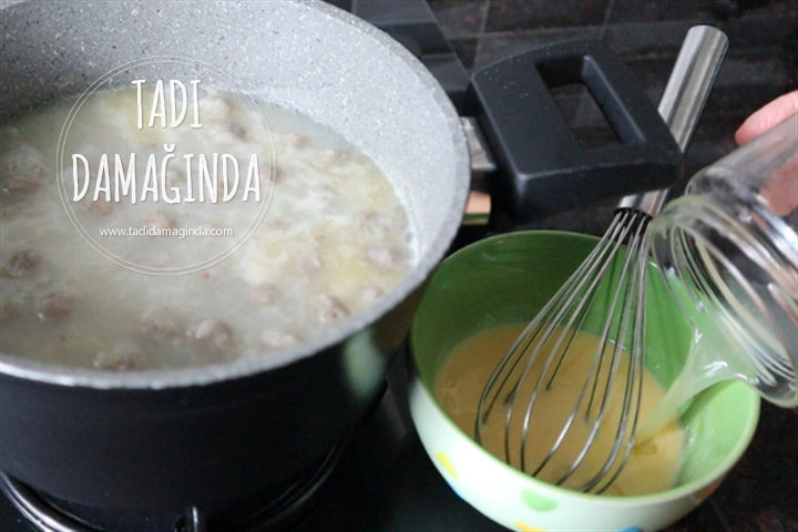 Ekşili Terbiyeli Köfte