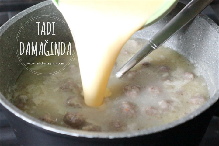 Ekşili Terbiyeli Köfte