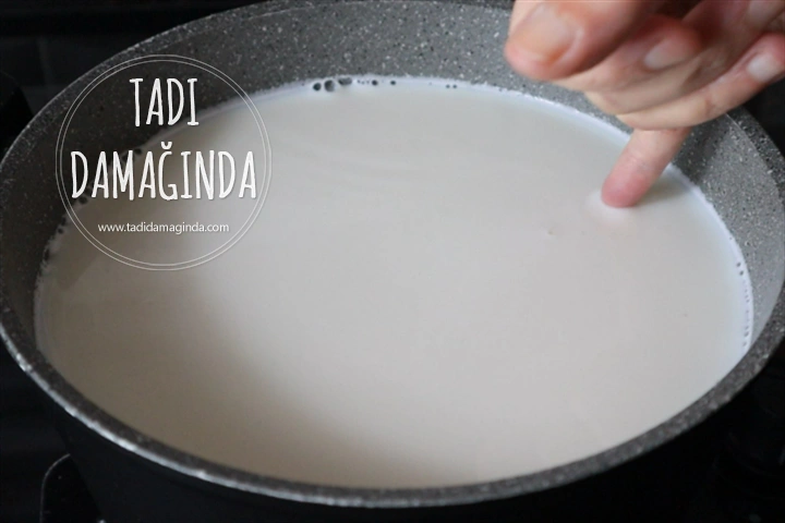 Kakaolu Çikolatalı Güllaç