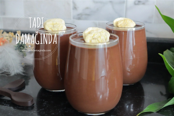 Ev Yapımı Kakaolu Muzlu Puding (Yumurtasız)