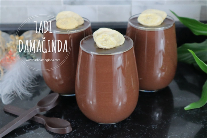 Ev Yapımı Kakaolu Muzlu Puding (Yumurtasız)