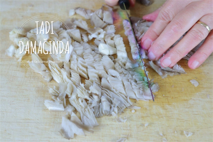 Mantar Kokoreç (Vejetaryen Kokoreç)