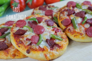 Mayalı Mini Pizzalar