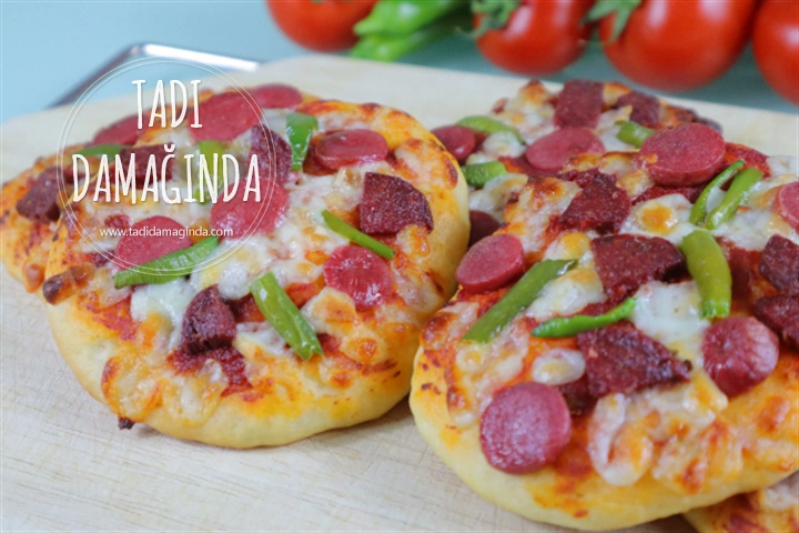 Mayalı Mini Pizzalar