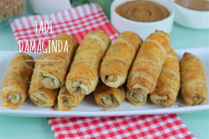 Haşhaşlı Yeşil Mercimekli Börek