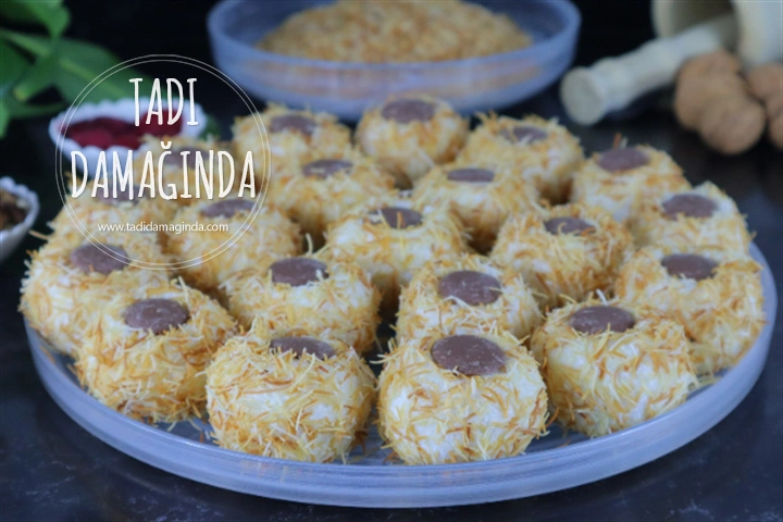 Kadayıf Kaplı Hindistan Cevizli Muhallebi Topları